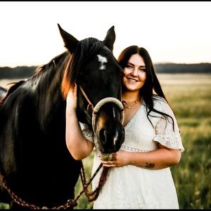 Meet your Posher, Maycie